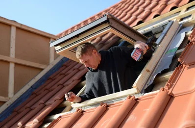 Pose de fenêtres de toit Velux à Nespouls